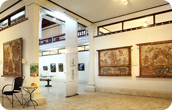アルマ美術館