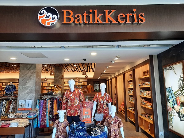 インドネシア バティック Batik Keris 生地 ガルーダ 青 黄土色 黄