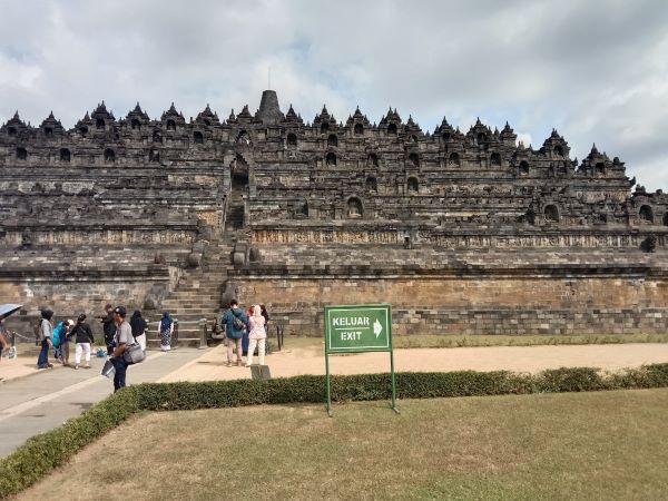 インドネシアの古都ジョグジャカルタのボロブドゥール遺跡観光の今 ...