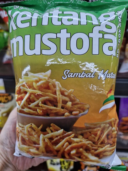 地元スーパーマーケットで売っている今日の一品「kentang mestofa