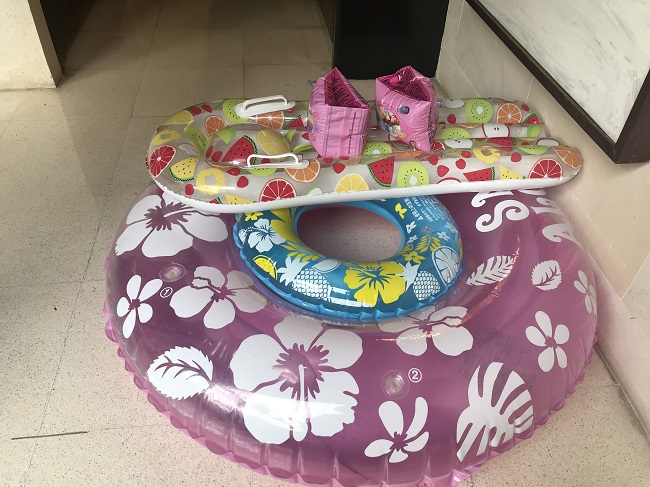 ヴィラ アイルバリ ブティック リゾート プライベートプール付き1ベッドルームヴィラ 子供用の浮き輪