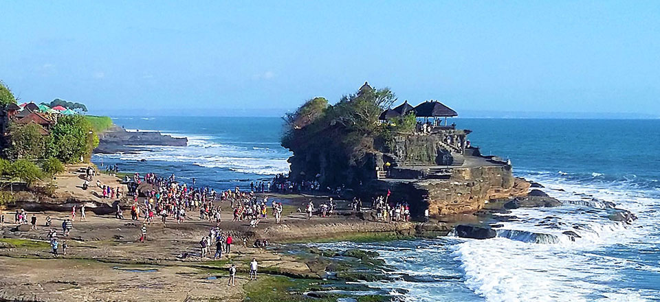 タナロット寺院（バリ島）