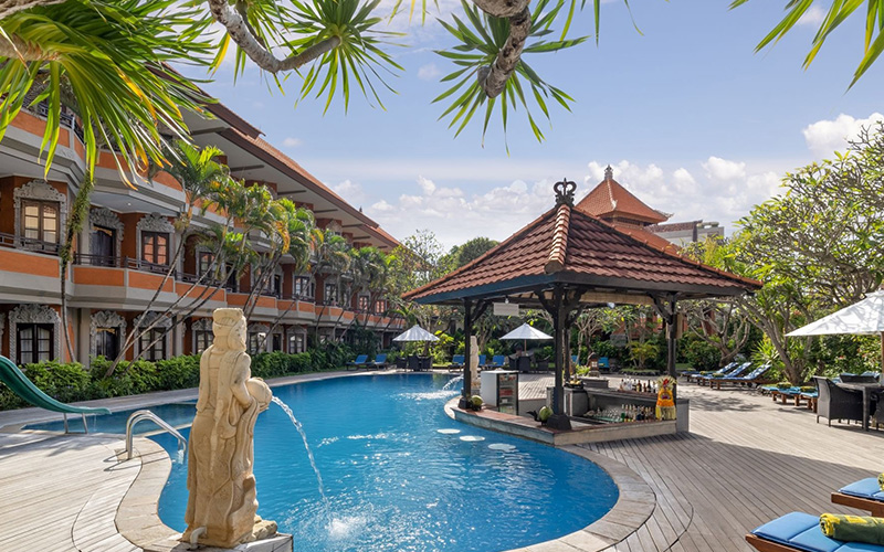 �A�f�B�_���}�z�e�� �N�^