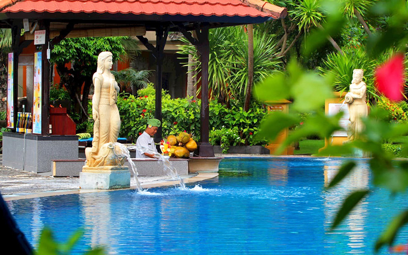 �A�f�B�_���}�z�e�� �N�^