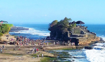 タナロット寺院（バリ島）