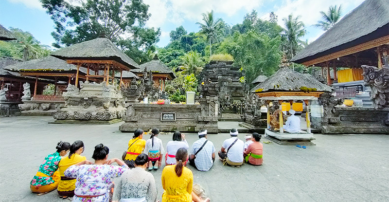 ティルタ･エンプル