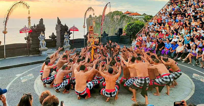 ケチャックファイヤーダンス