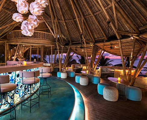 アズールビーチクラブ